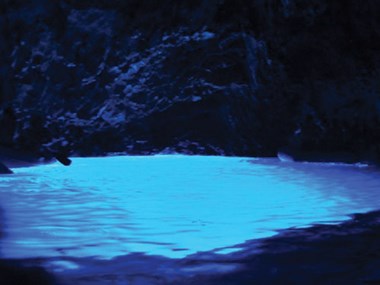 La Grotta Azzura sulla isola di Biševo